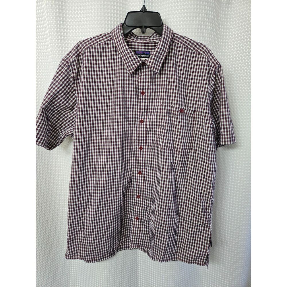 Patagonia Mens Shirt Size XL Red Black Plaid Short Sleeve Comfort Outdoor Active
